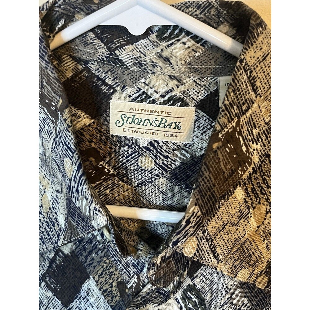 St Johns Bay Mens Medium Hawaiian Black Geometric Short Sleeve Button Up Shirt - Picture 2 of 5
